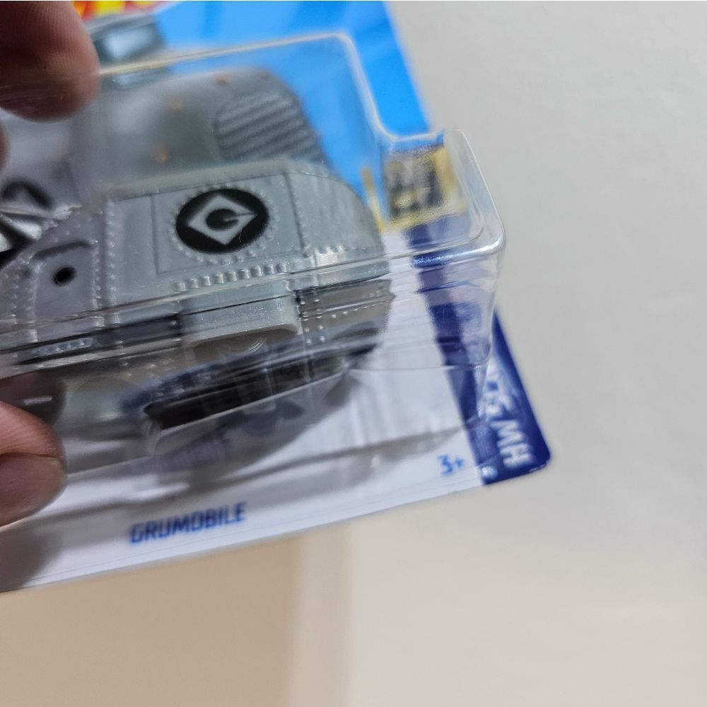Hotwheels Despicable Me Grumobile - Picture 5 of 6